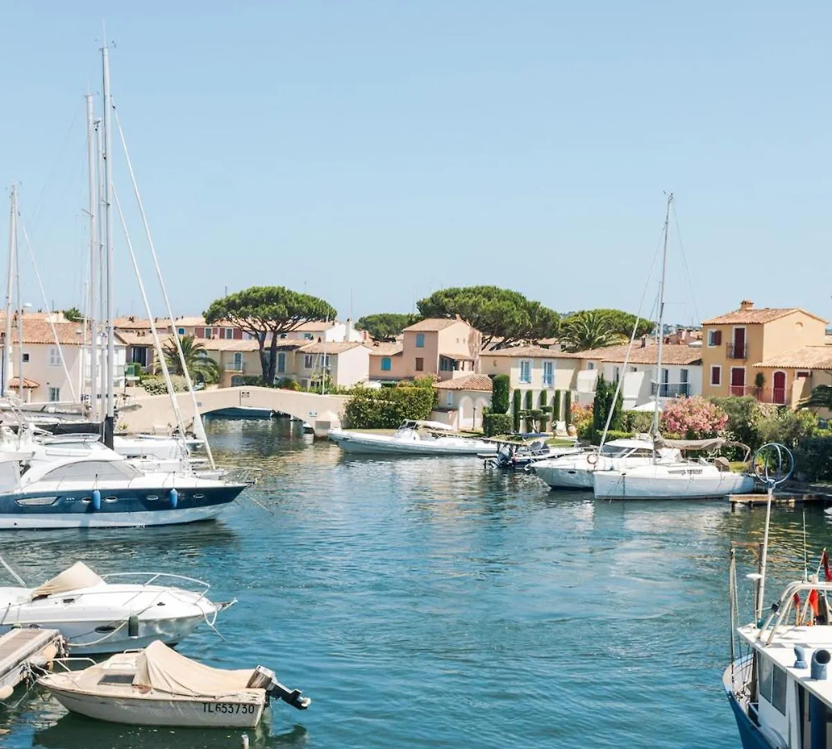 Studio Terracotta With A View Grimaud Apartment