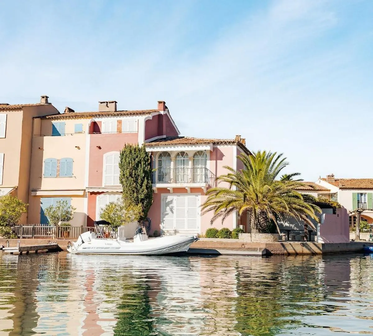 Apartment Studio Terracotta With A View Grimaud France